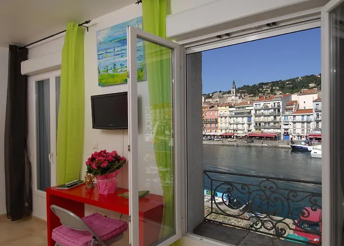 Studio 2Eme Etage Vue Sur Quai Et Mont Saint Clair